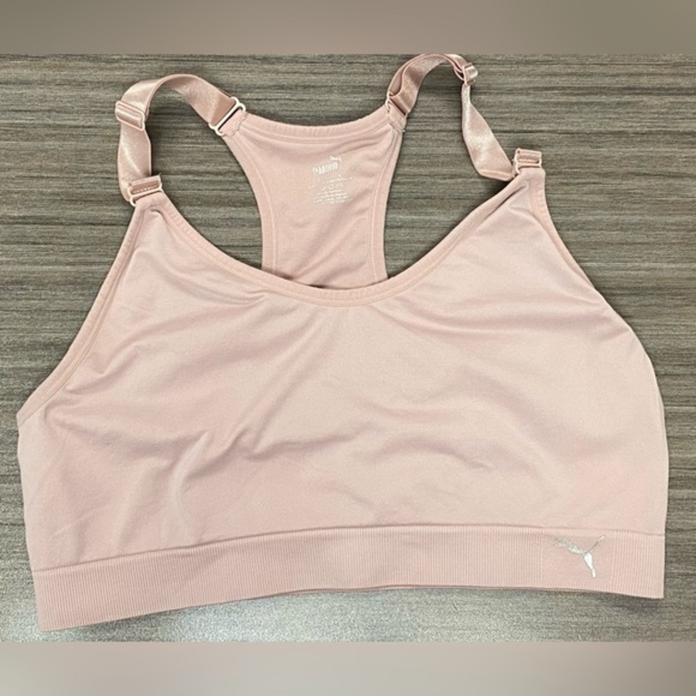4 for $25 🤍 Puma Blush Pink Sports Bra Size L 🤍